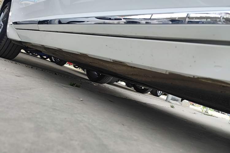 Used Volkswagen FAW-Volkswagen CC 2021 380TSI Striking Edition Right Side Sill