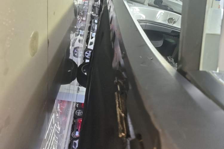 Used Volkswagen FAW-Volkswagen CC 2021 Estate Car 380TSI Vizion Edition Right Side Sill