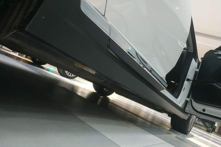 Used Volkswagen FAW-Volkswagen CC 2021 Estate Car 380TSI Vizion Edition Right Side Sill