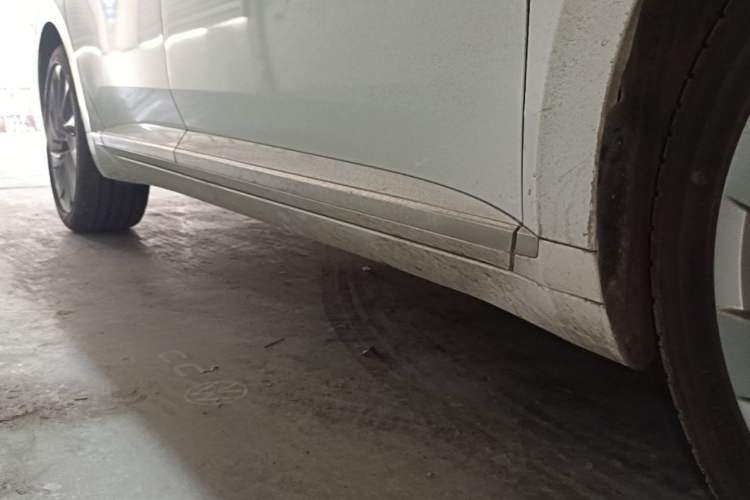 Used Volkswagen FAW-Volkswagen CC 2021 380TSI Striking Edition Right Side Sill