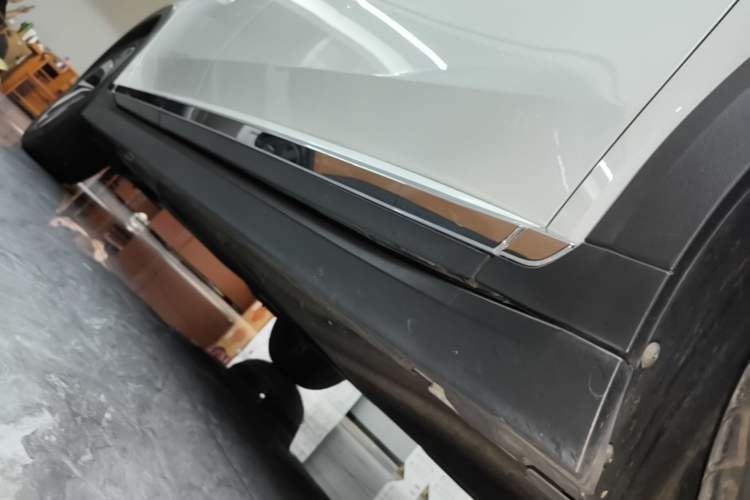 Used Volkswagen FAW-Volkswagen CC 2021 Estate Car 330TSI Hunter Vision Edition Right Side Sill
