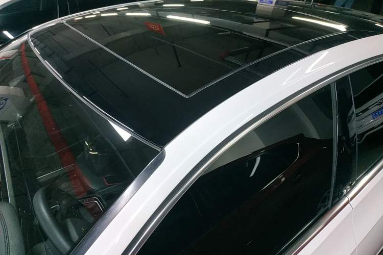 Used Volkswagen FAW-Volkswagen CC 2021 380TSI Striking Edition 30th Anniversary Model Roof