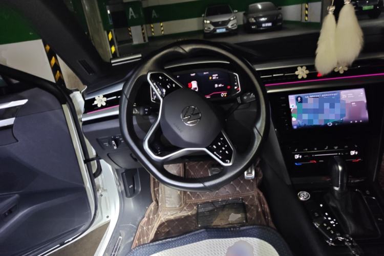 Used Volkswagen FAW-Volkswagen CC 2021 330TSI Ignite Edition Steering Wheel
