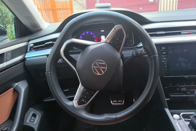 Used Volkswagen FAW-Volkswagen CC 2021 Estate Vehicle 380TSI Vizzion Edition Steering Wheel
