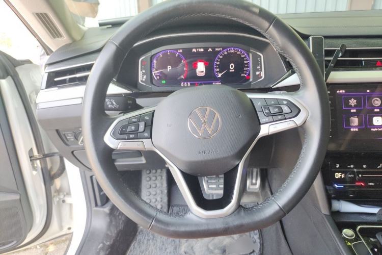 Used Volkswagen FAW-Volkswagen CC 2021 Estate Vehicle 380TSI Vizzion Edition Steering Wheel