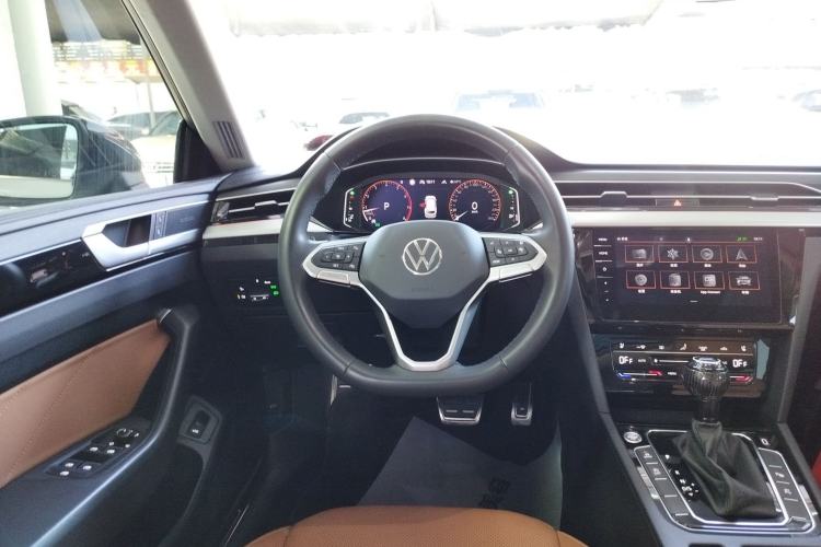 Used Volkswagen FAW-Volkswagen CC 2021 Estate Vehicle 380TSI Vizzion Edition Steering Wheel