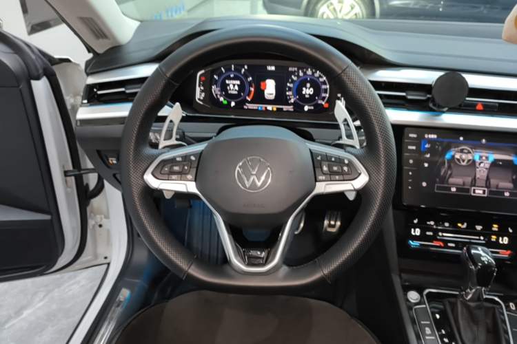 Used Volkswagen FAW-Volkswagen CC 2021 Estate Car 330TSI Hunter Vision Edition Steering Wheel