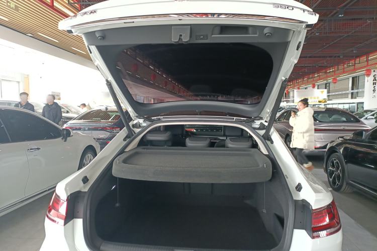 Used Volkswagen FAW-Volkswagen CC 2021 380TSI Striking Edition Trunk