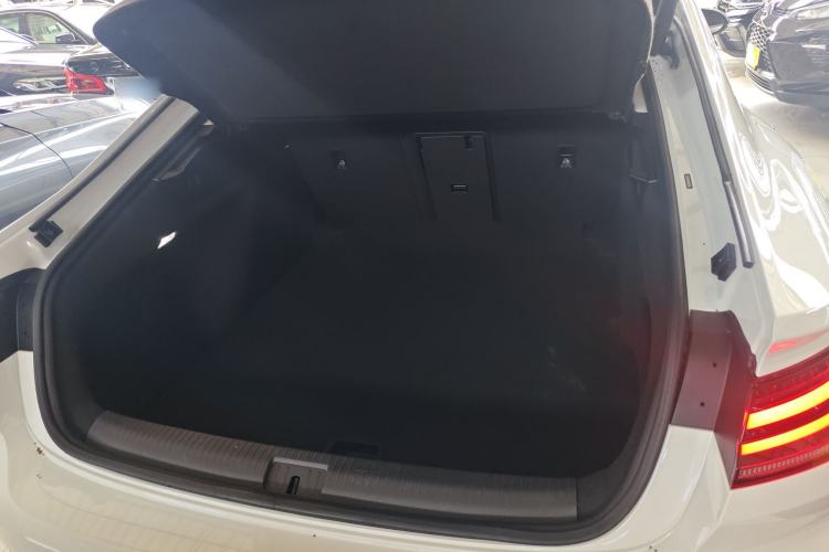 Used Volkswagen FAW-Volkswagen CC 2021 380TSI Striking Edition Trunk