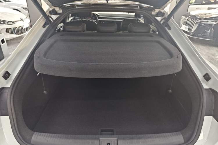 Used Volkswagen FAW-Volkswagen CC 2021 380TSI Striking Edition Trunk
