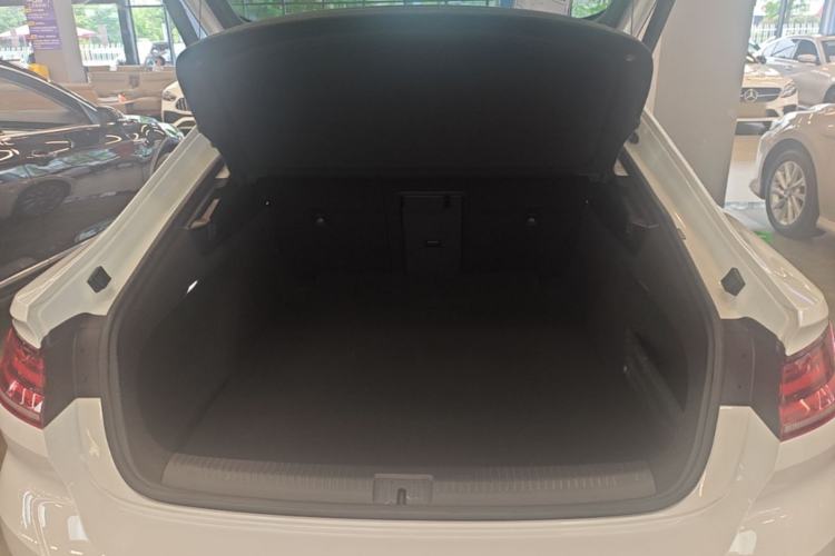 Used Volkswagen FAW-Volkswagen CC 2021 380TSI Striking Edition Trunk