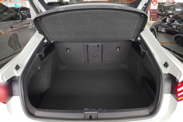 Used Volkswagen FAW-Volkswagen CC 2021 380TSI Striking Edition Trunk