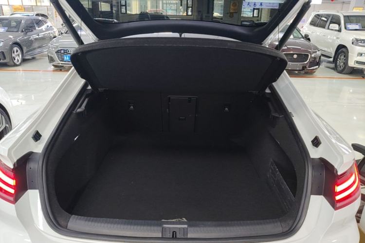 Used Volkswagen FAW-Volkswagen CC 2021 380TSI Striking Edition Trunk