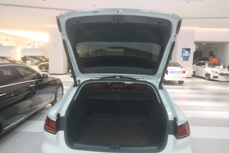 Used Volkswagen FAW-Volkswagen CC 2021 Estate Car 380TSI Vizion Edition Trunk