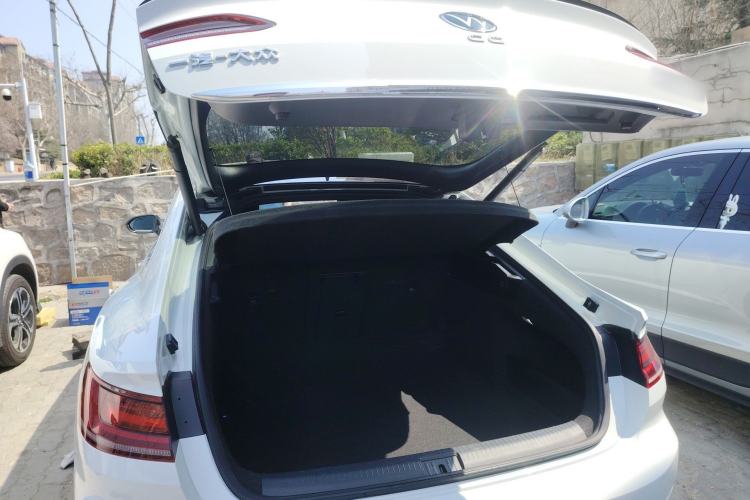 Used Volkswagen FAW-Volkswagen CC 2021 380TSI Striking Edition Trunk