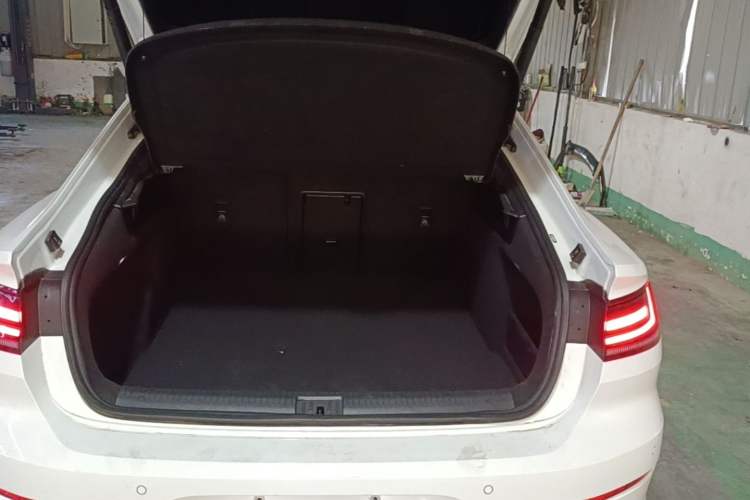 Used Volkswagen FAW-Volkswagen CC 2021 380TSI Striking Edition Trunk