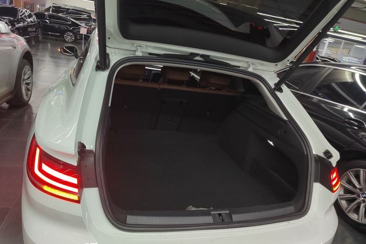 Used Volkswagen FAW-Volkswagen CC 2021 Estate Car 380TSI Vizion Edition Trunk