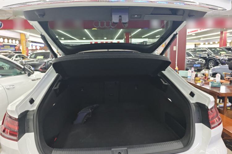 Used Volkswagen FAW-Volkswagen CC 2021 380TSI Striking Edition Trunk