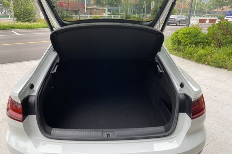 Used Volkswagen FAW-Volkswagen CC 2021 380TSI Striking Edition Trunk