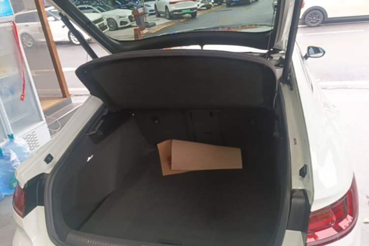 Used Volkswagen FAW-Volkswagen CC 2021 380TSI Striking Edition Trunk