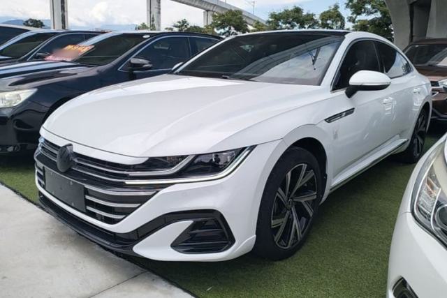 Volkswagen FAW-Volkswagen CC 2021 330TSI Ignite Edition مستعملة