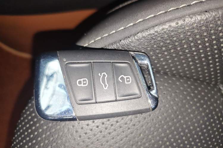 Used Volkswagen FAW-Volkswagen CC 2021 380TSI Striking Edition Vehicle Key