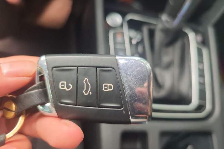 Used Volkswagen FAW-Volkswagen CC 2021 380TSI Striking Edition Vehicle Key