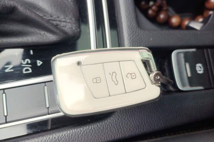 Used Volkswagen FAW-Volkswagen CC 2021 380TSI Striking Edition Vehicle Key