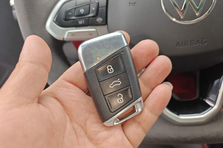 Used Volkswagen FAW-Volkswagen CC 2021 Estate Car 380TSI Vizion Edition Vehicle Key
