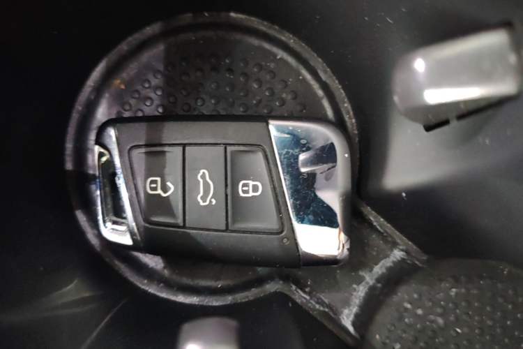 Used Volkswagen FAW-Volkswagen CC 2021 380TSI Striking Edition Vehicle Key