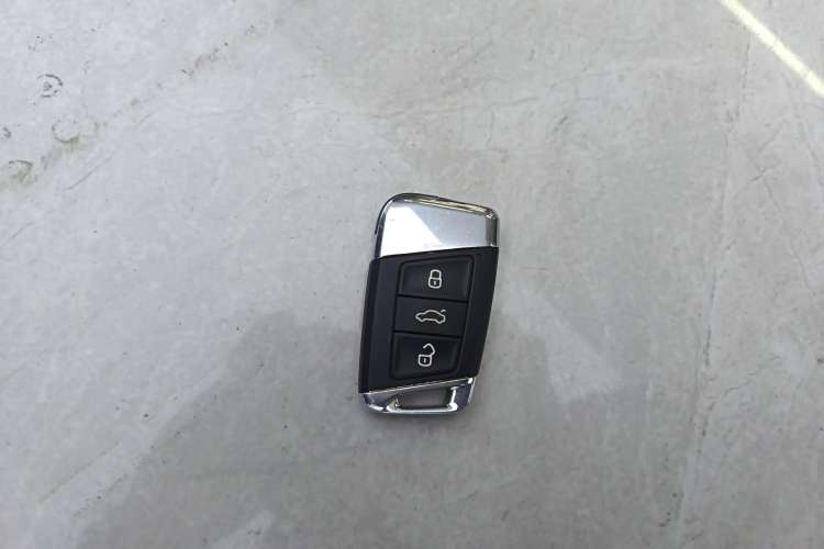 Used Volkswagen FAW-Volkswagen CC 2021 Estate Car 380TSI Vizion Edition Vehicle Key