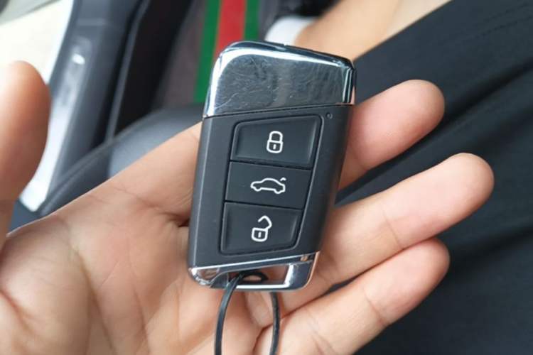 Used Volkswagen FAW-Volkswagen CC 2021 Estate Car 380TSI Vizion Edition Vehicle Key