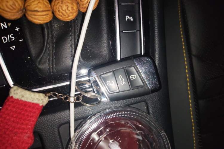 Used Volkswagen FAW-Volkswagen CC 2021 380TSI Striking Edition Vehicle Key
