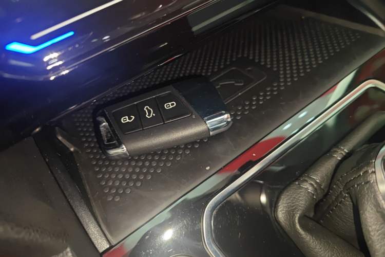 Used Volkswagen FAW-Volkswagen CC 2021 Estate Car 380TSI Vizion Edition Vehicle Key
