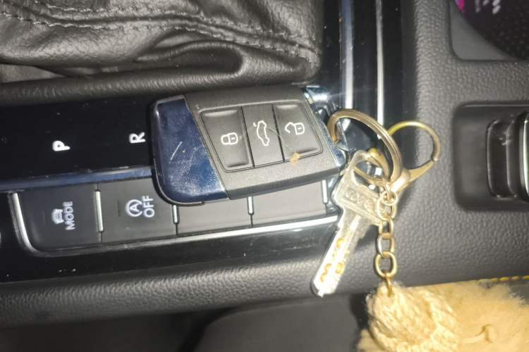 Used Volkswagen FAW-Volkswagen CC 2021 380TSI Striking Edition Vehicle Key