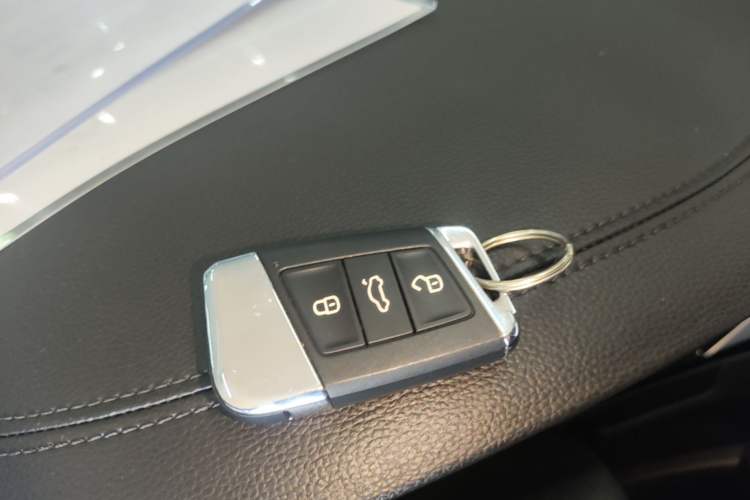 Used Volkswagen FAW-Volkswagen CC 2021 380TSI Striking Edition Vehicle Key