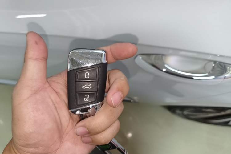 Used Volkswagen FAW-Volkswagen CC 2021 380TSI Striking Edition Vehicle Key