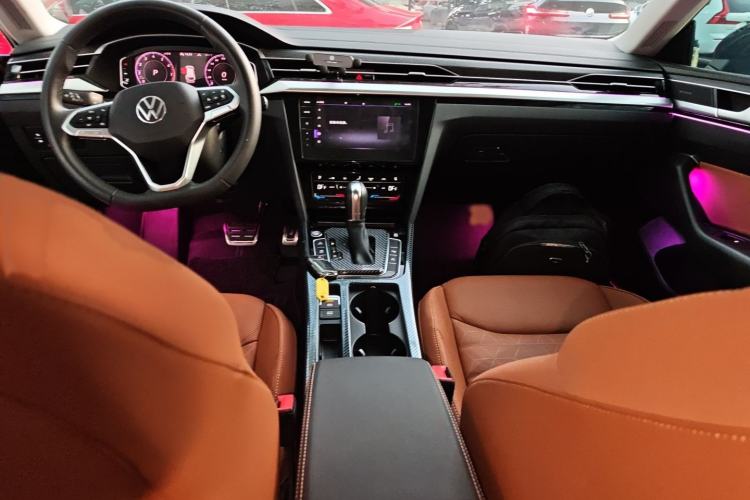 Used Volkswagen FAW-Volkswagen CC 2021 Estate Vehicle 380TSI Vizzion Edition Audio And AC Panel