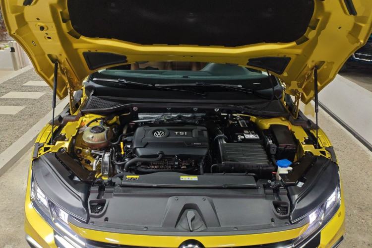 Used Volkswagen FAW-Volkswagen CC 2021 Estate Car 380TSI Vizion Edition Engine Bay