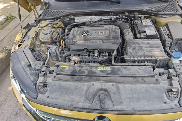 Used Volkswagen FAW-Volkswagen CC 2021 380TSI Striking Edition Engine Bay Right