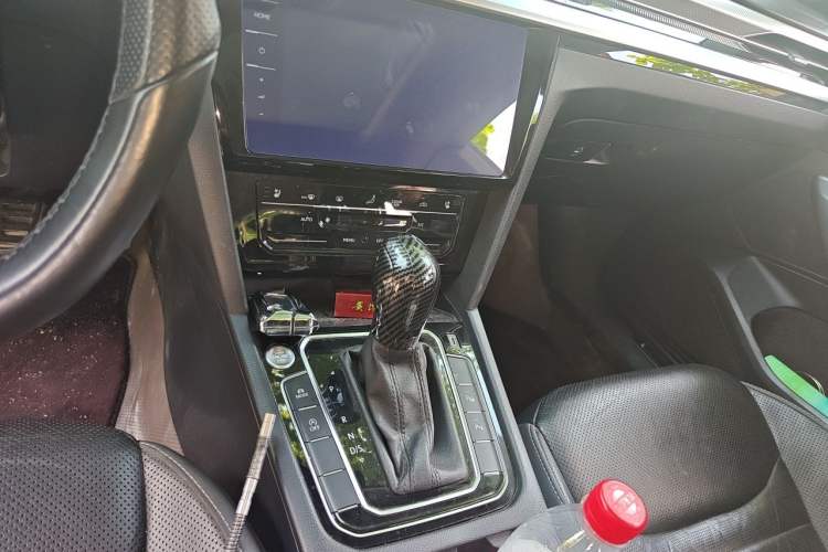 Used Volkswagen FAW-Volkswagen CC 2021 380TSI Striking Edition Gear Lever