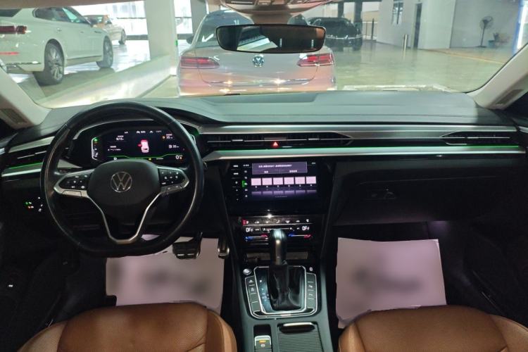 Used Volkswagen FAW-Volkswagen CC 2021 Estate Car 380TSI Vizion Edition Interior 2