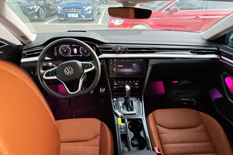Used Volkswagen FAW-Volkswagen CC 2021 Estate Vehicle 380TSI Vizzion Edition Interior 2