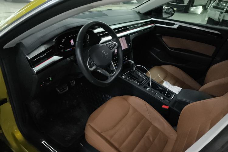 Used Volkswagen FAW-Volkswagen CC 2021 Estate Car 380TSI Vizion Edition Interior 3