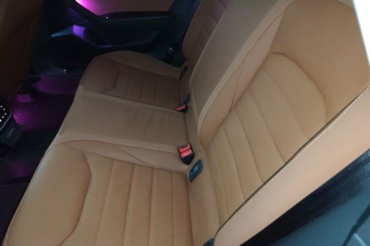 Used Volkswagen FAW-Volkswagen CC 2021 Estate Vehicle 380TSI Vizzion Edition Interior 4