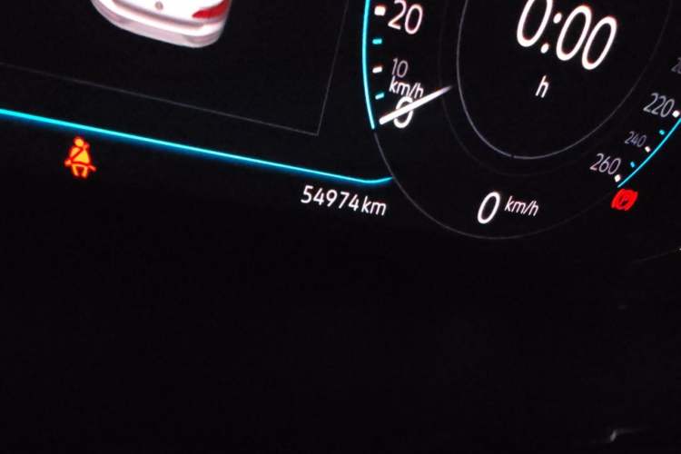 Used Volkswagen FAW-Volkswagen CC 2021 380TSI Striking Edition Odometer Close Up