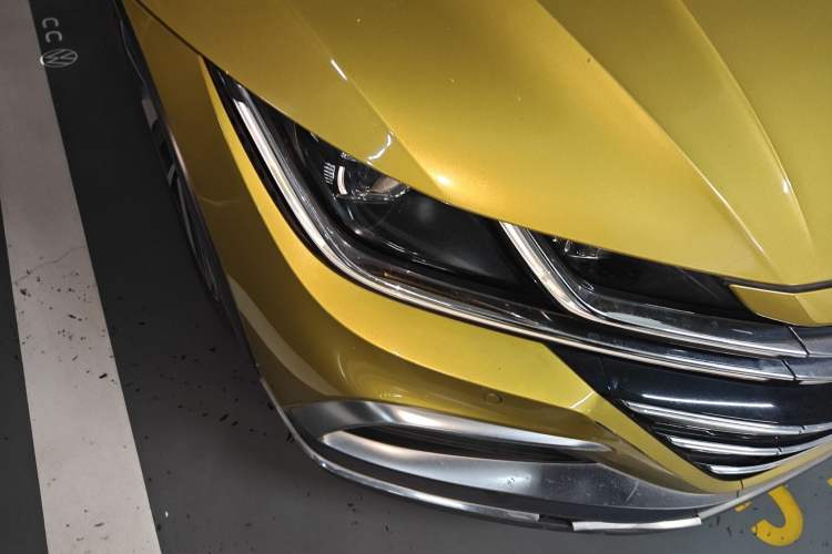 Used Volkswagen FAW-Volkswagen CC 2021 Estate Car 380TSI Vizion Edition Right Front Headlight