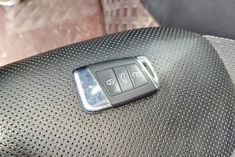 Used Volkswagen FAW-Volkswagen CC 2021 380TSI Striking Edition Vehicle Key
