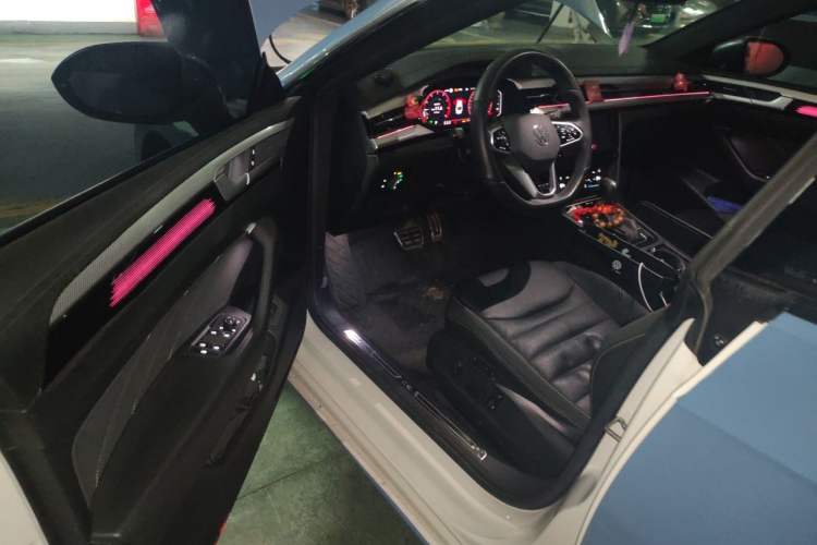 Used Volkswagen FAW-Volkswagen CC 2023 380TSI Striking Edition Driver Seat