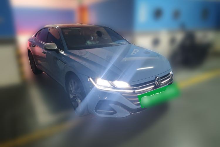 Used Volkswagen FAW-Volkswagen CC 2023 380TSI Striking Edition Front Right 45 Deg